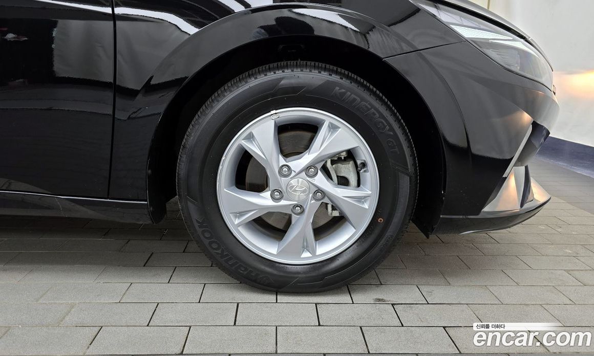 Hyundai Avante 1.6
