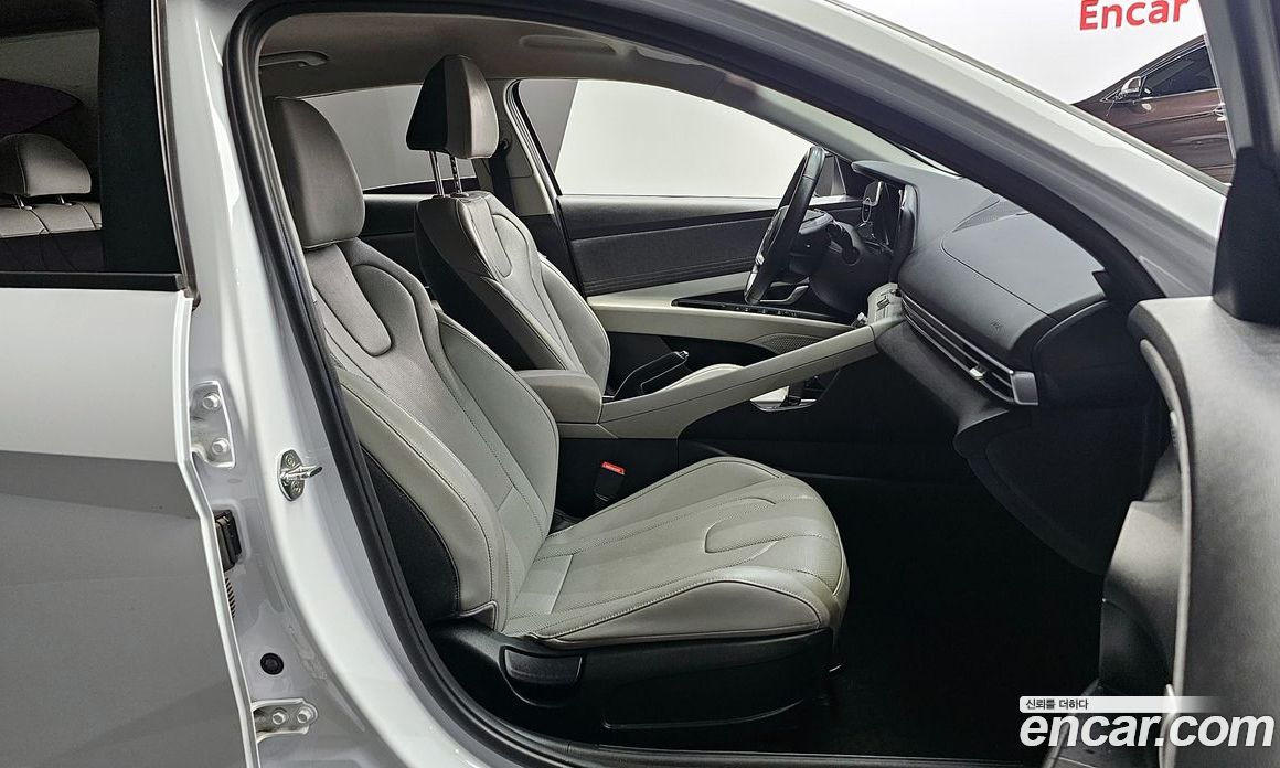 Hyundai Avante 1.6