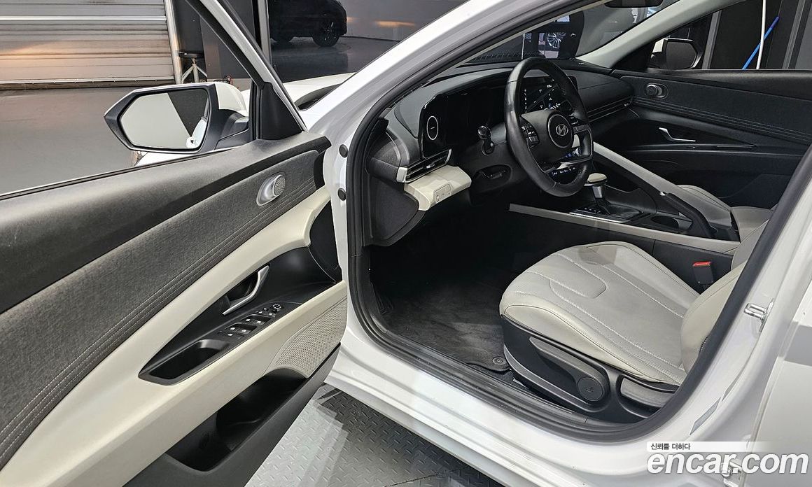 Hyundai Avante 1.6