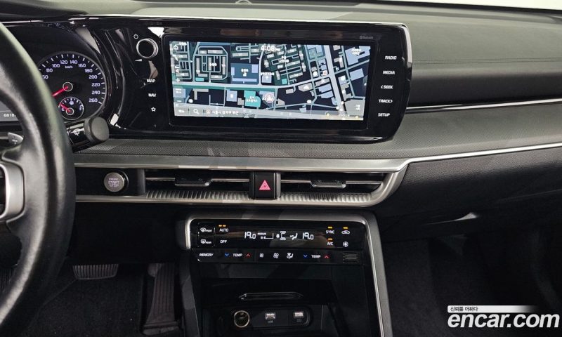 Kia K5 2.0