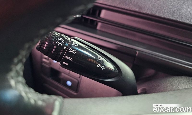 Hyundai Staria Tourer 11-Seater
