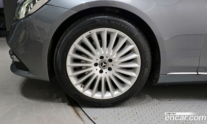 Mercedes Benz S-Class S350L