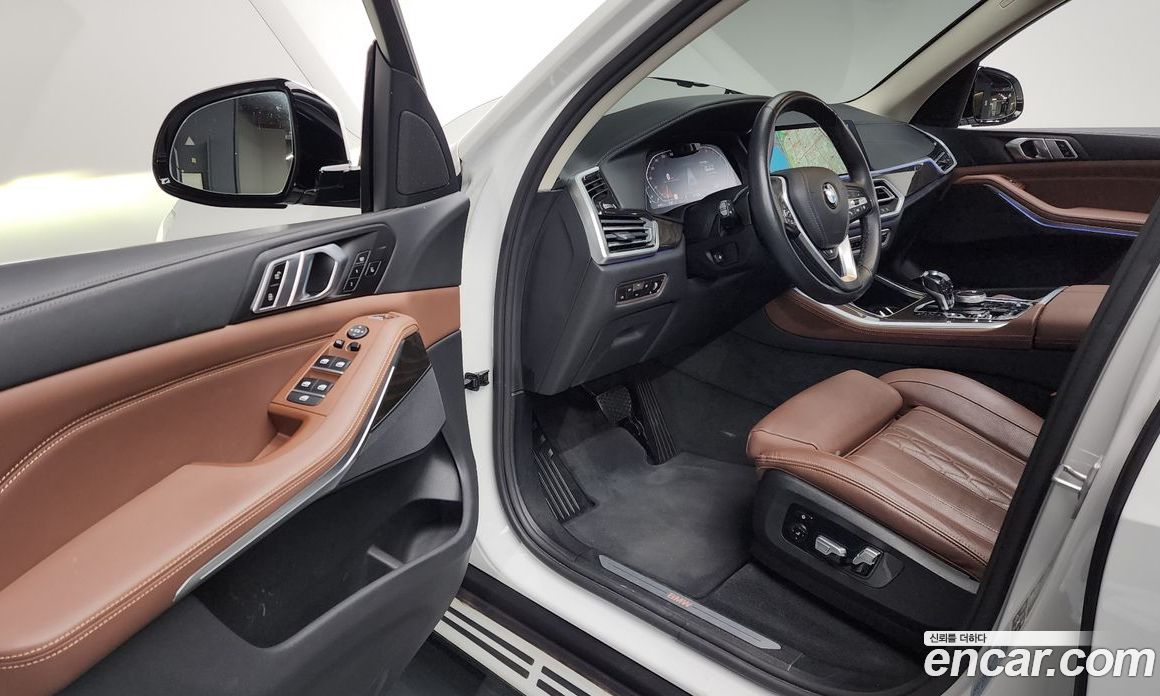 BMW X5 xDrive i40 xLine