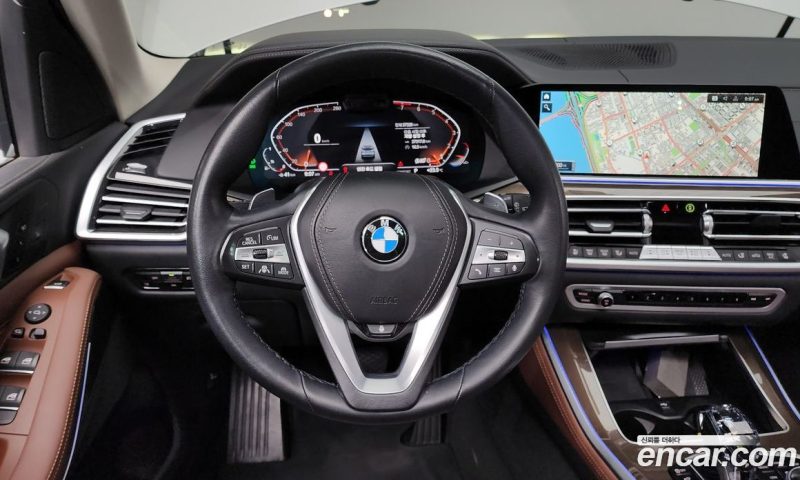 BMW X5 xDrive i40 xLine