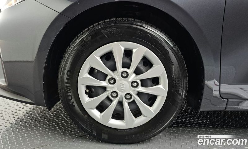 Kia K3 Standard