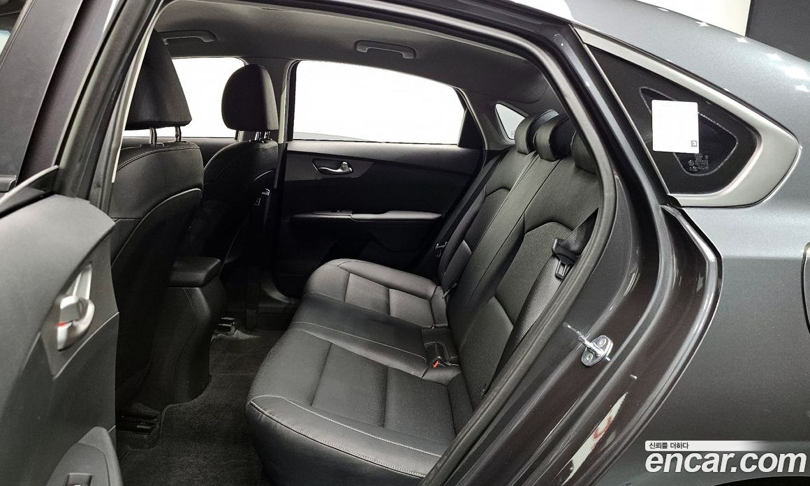 Kia K3 Standard