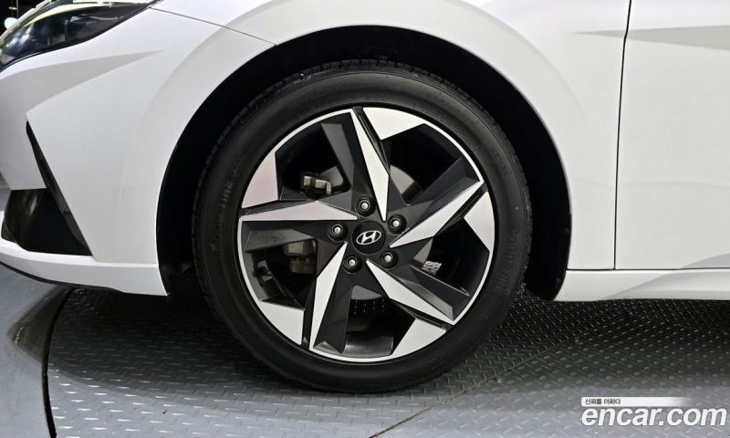 Hyundai Avante 1.6