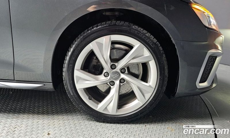 Audi A4 35 TDI Premium