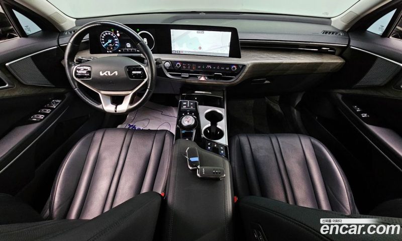 Kia K8 2.5 Gasoline 2WD