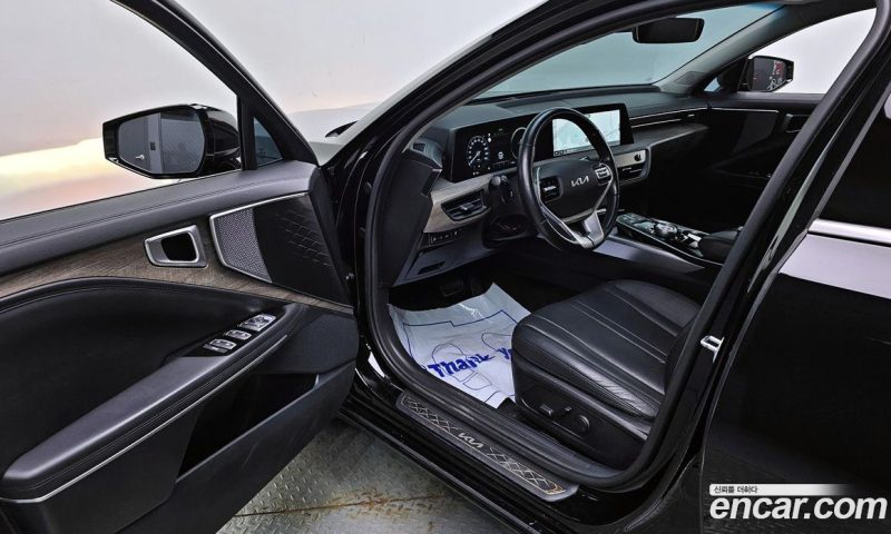 Kia K8 2.5 Gasoline 2WD