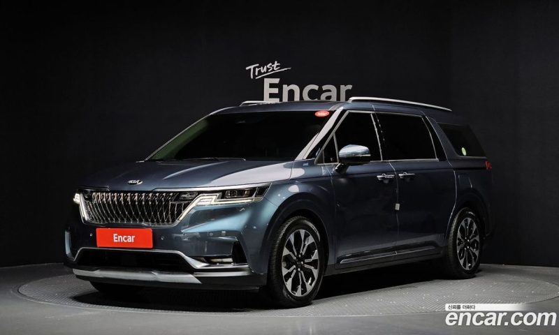 Kia Carnival 9-Seater Signature