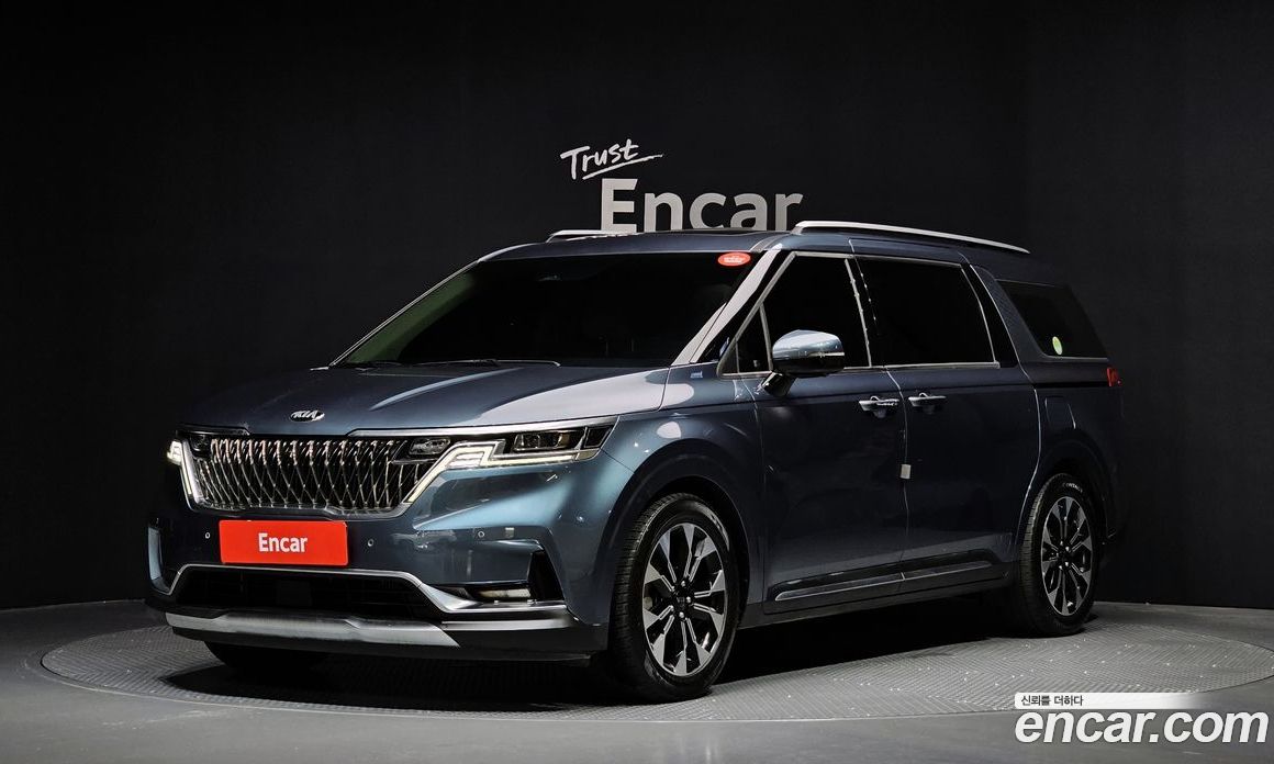 Kia Carnival 9-Seater Signature