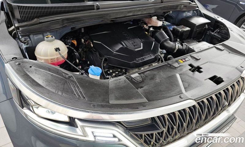 Kia Carnival 9-Seater Signature