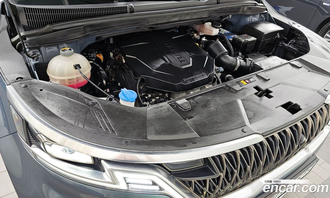 Kia Carnival 9-Seater Signature