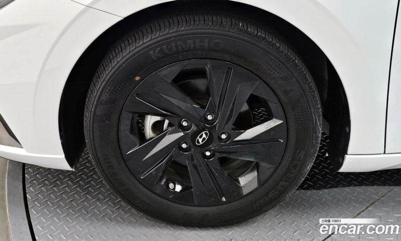 Hyundai Avante 1.6