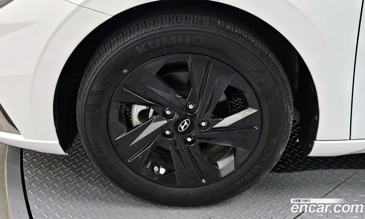 Hyundai Avante 1.6