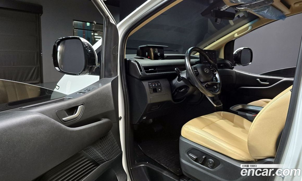Hyundai Staria Cargo 5-Seater