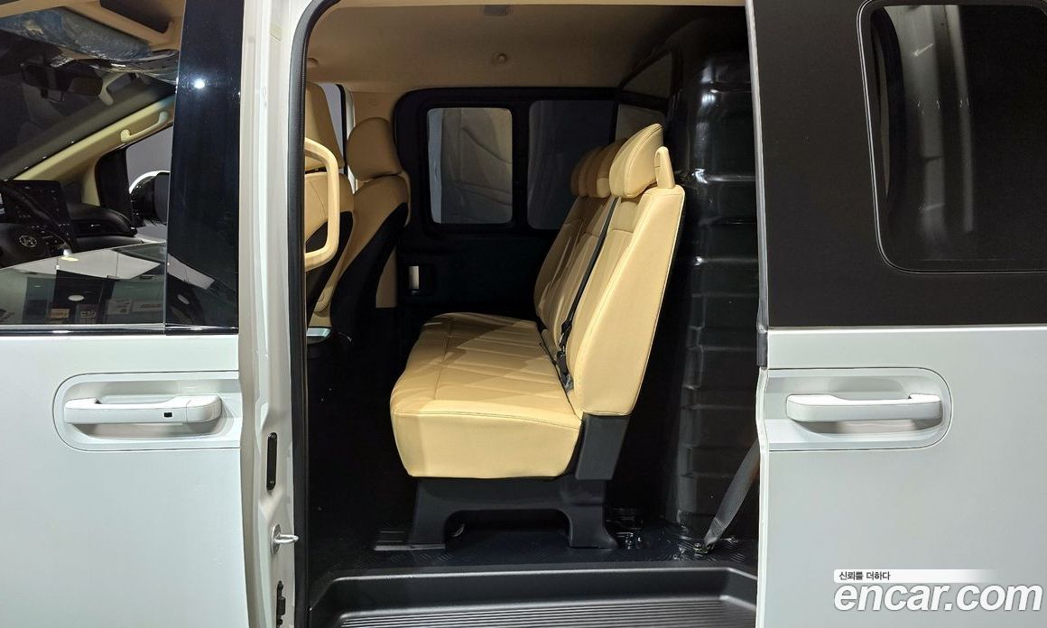 Hyundai Staria Cargo 5-Seater