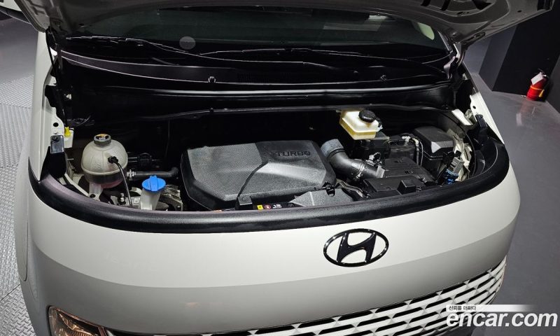 Hyundai Staria Cargo 3-Seater