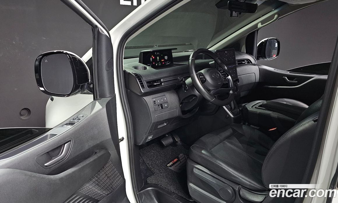 Hyundai Staria Cargo 3-Seater