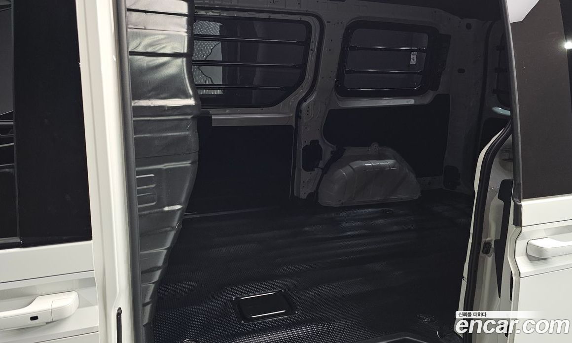 Hyundai Staria Cargo 3-Seater