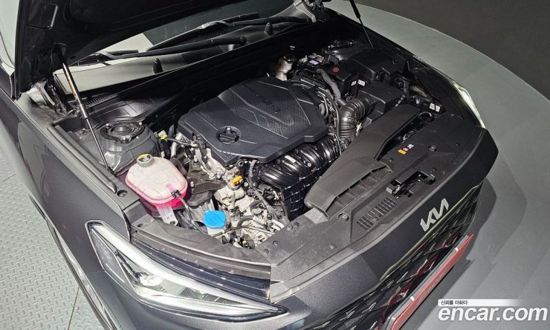 Kia K8 2.5 Gasoline 2WD