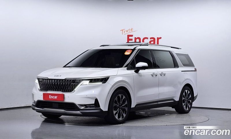 Kia Carnival 9-Seater Signature