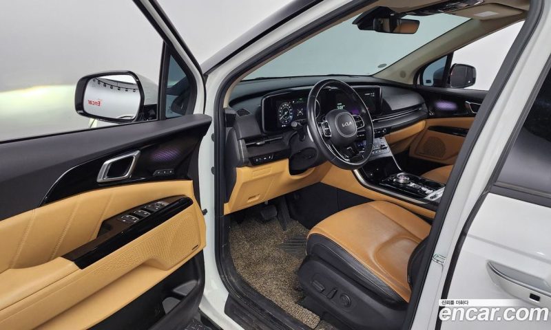 Kia Carnival 9-Seater Signature