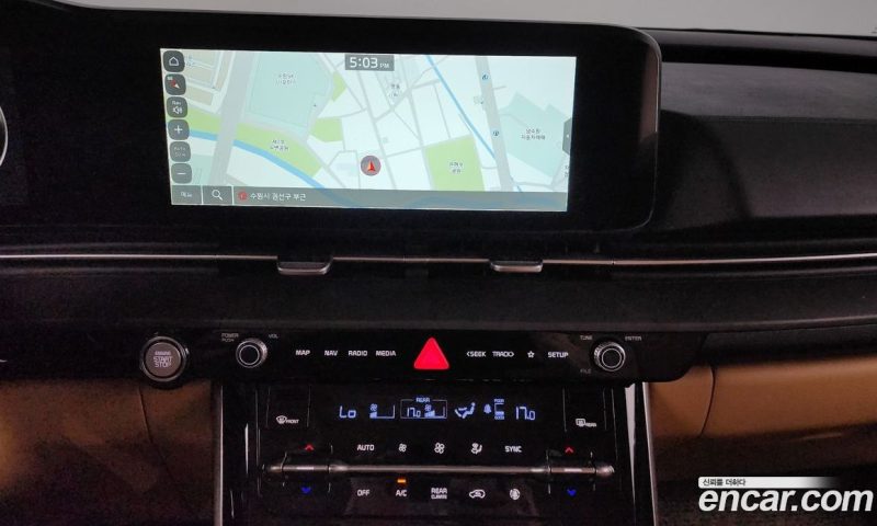Kia Carnival 9-Seater Signature
