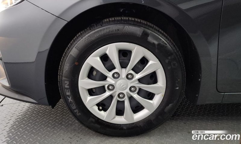 Kia K3 Standard