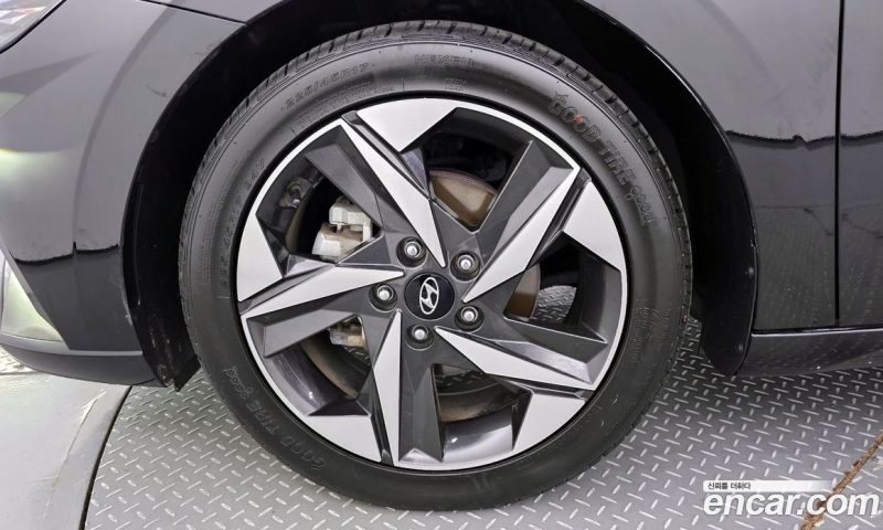 Hyundai Avante 1.6