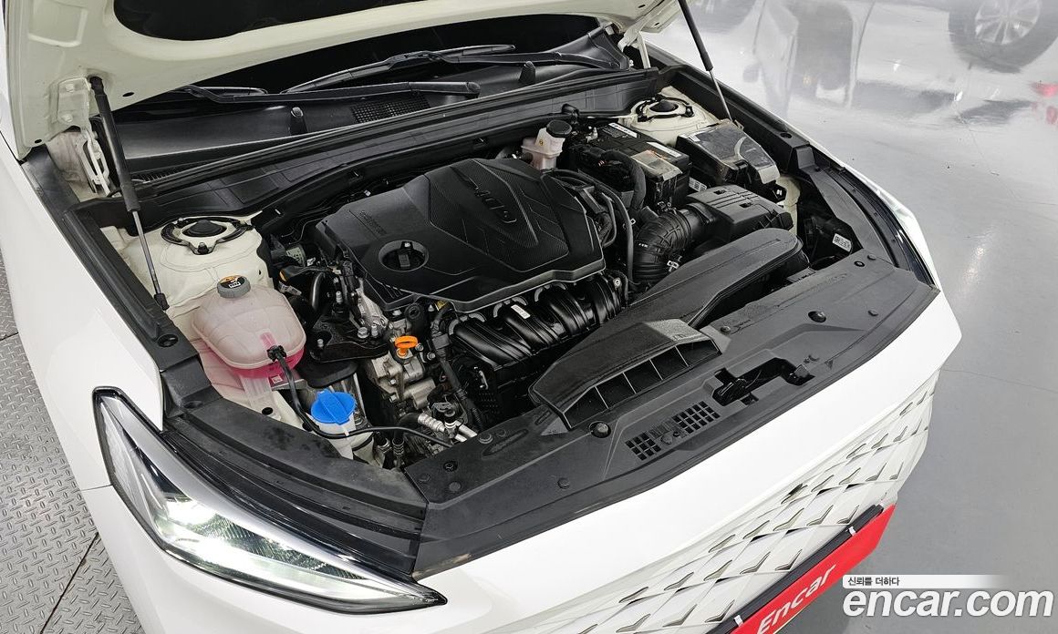 Kia K8 2.5 Gasoline 2WD