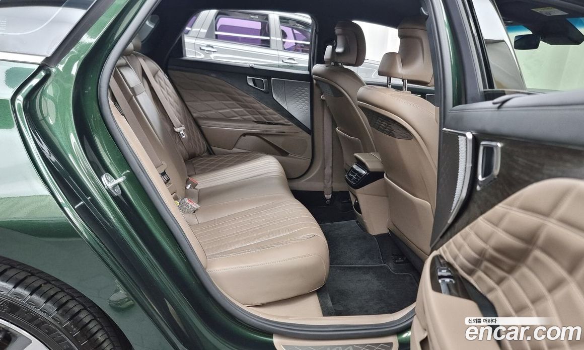 Kia K8 2.5 Gasoline 2WD