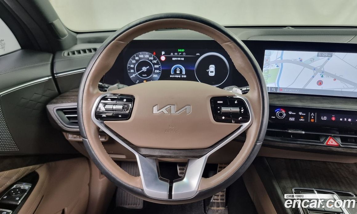 Kia K8 2.5 Gasoline 2WD