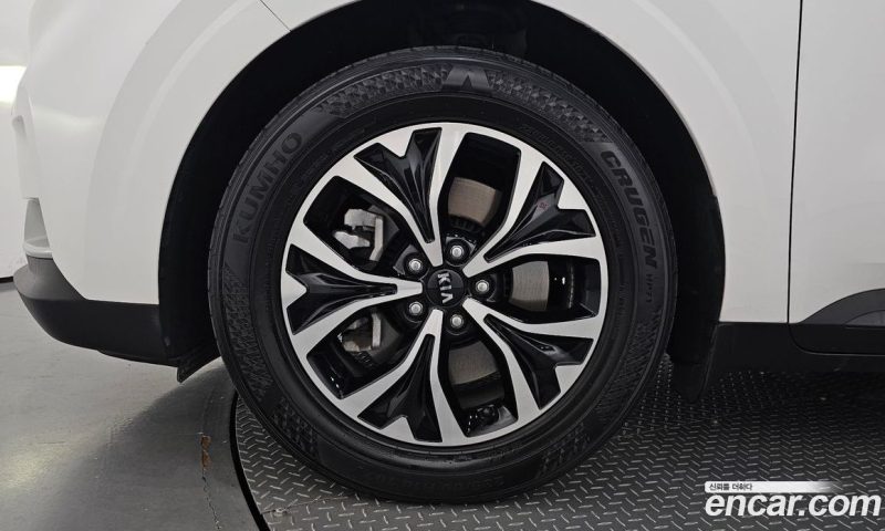 Kia Carnival 11-Seater Prestige