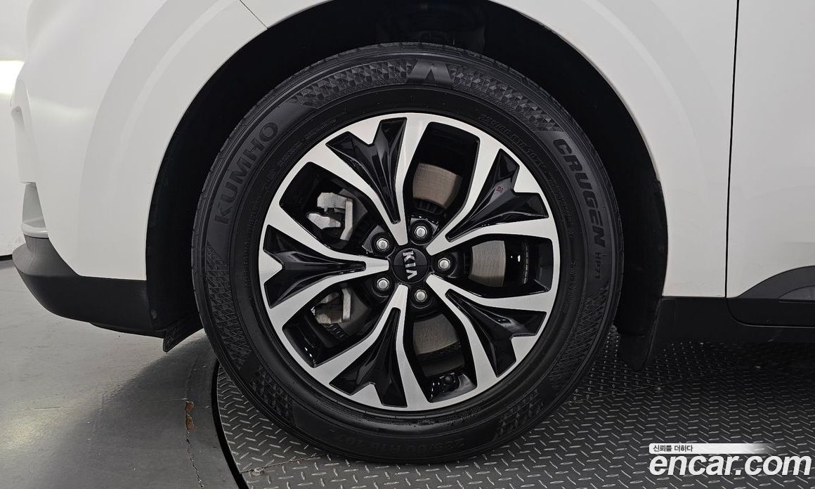 Kia Carnival 11-Seater Prestige