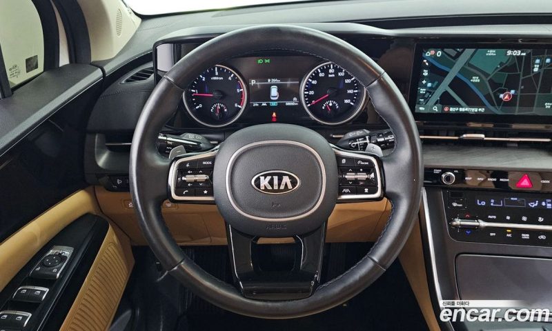 Kia Carnival 11-Seater Prestige