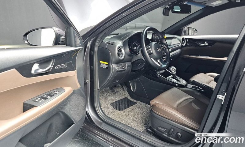 Kia K3 Signature