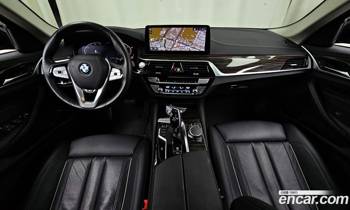 BMW 5-Series i520 Luxury