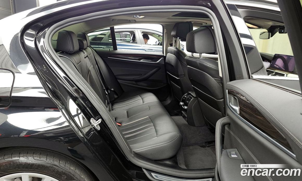 BMW 5-Series i520 Luxury