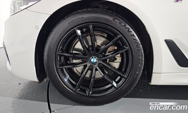 BMW 5-Series i520 M Sport