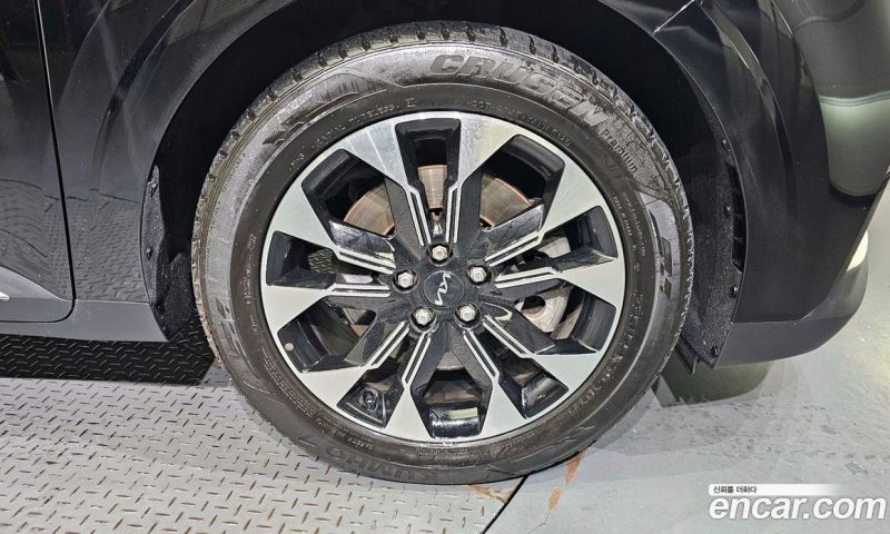 Kia Carnival 9-Seater Signature