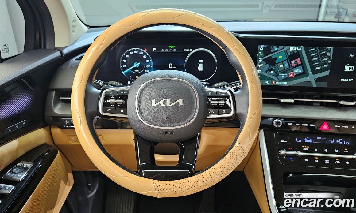 Kia Carnival 9-Seater Signature