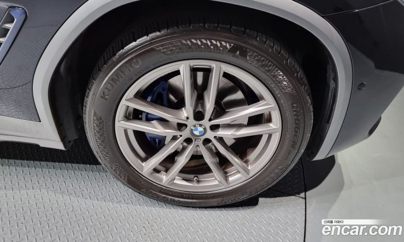 BMW X4 xDrive20i M Sports X Onlile Exclusive Edition