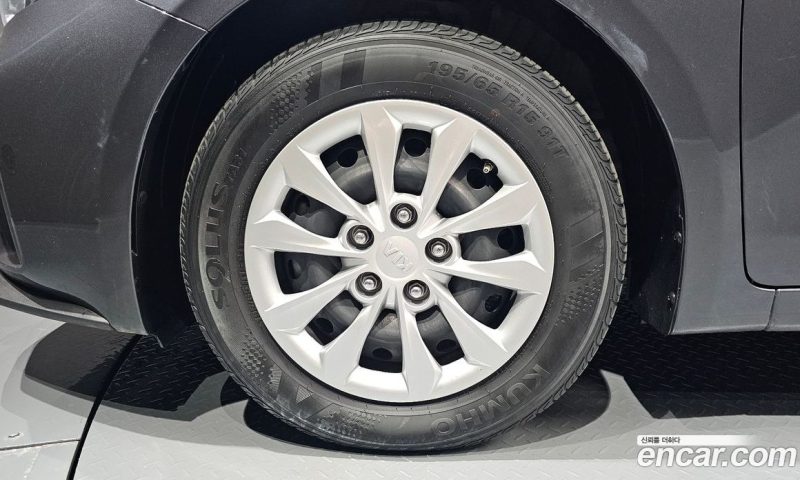 Kia K3 Standard