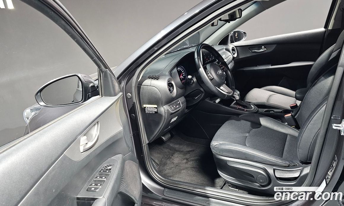 Kia K3 Standard