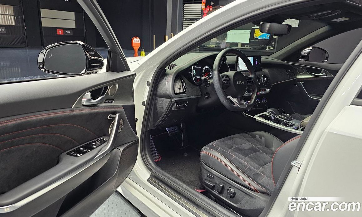 Kia Stinger 2.5 Masters ACRO EDITION