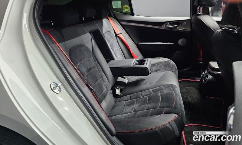 Kia Stinger 2.5 Masters ACRO EDITION