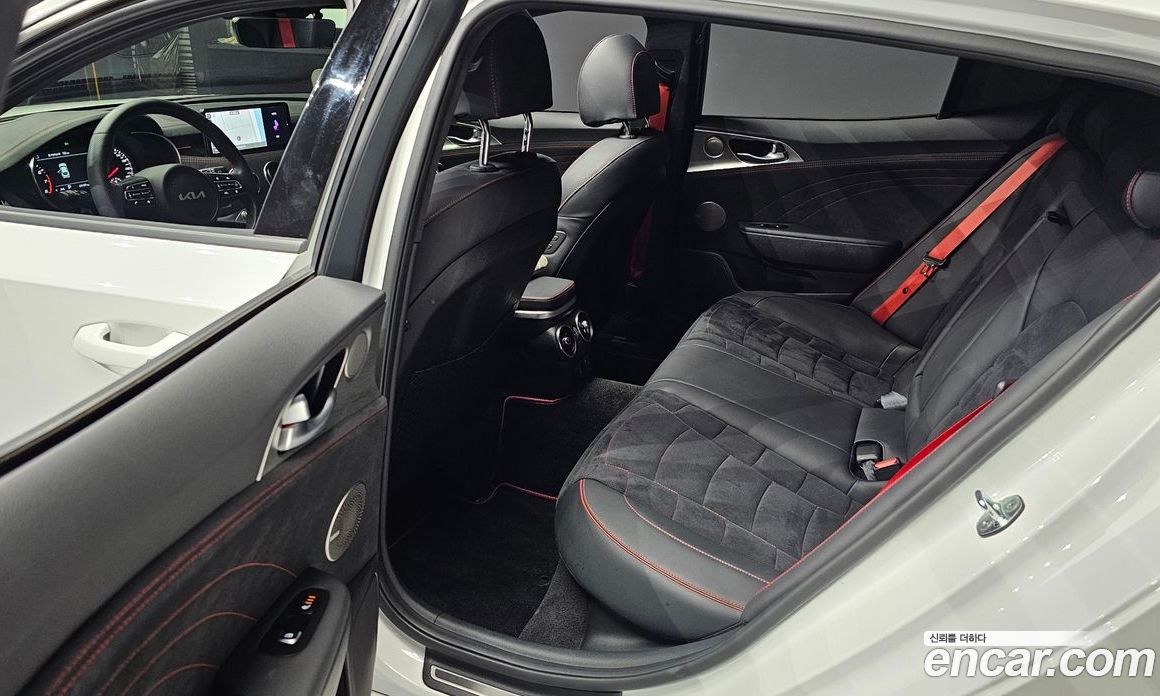 Kia Stinger 2.5 Masters ACRO EDITION