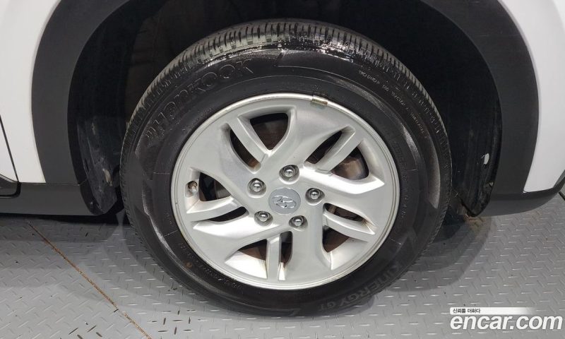 Hyundai Venue 1.6 Modern Plus